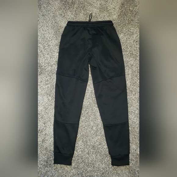 Real Madrid| Slim Fit Joggers - Picture 5 of 5